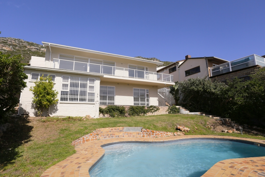 To Let 3 Bedroom Property for Rent in Fish Hoek Western Cape